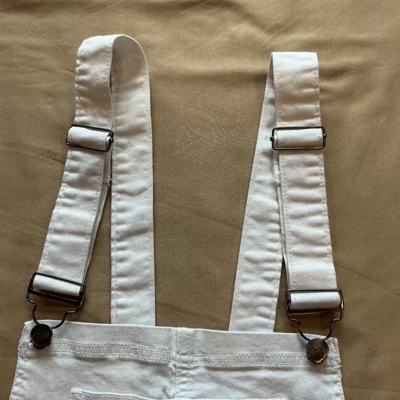 Pink Lily Womens White Jean Shorts Overalls Raw Hem Rolled Cuff‎ Size Medium - Picture 5 of 11